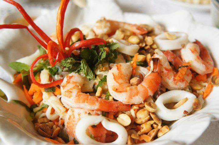 Gỏi tôm mực