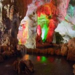 Khám phá cổ tích về hang Trinh Nữ và hang Trống Hạ Long